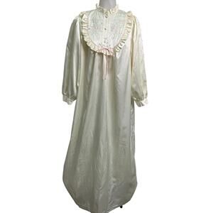 VTG Ilise Stevens Womens Medium Nightgown Satin Feel Granny Core Cottage